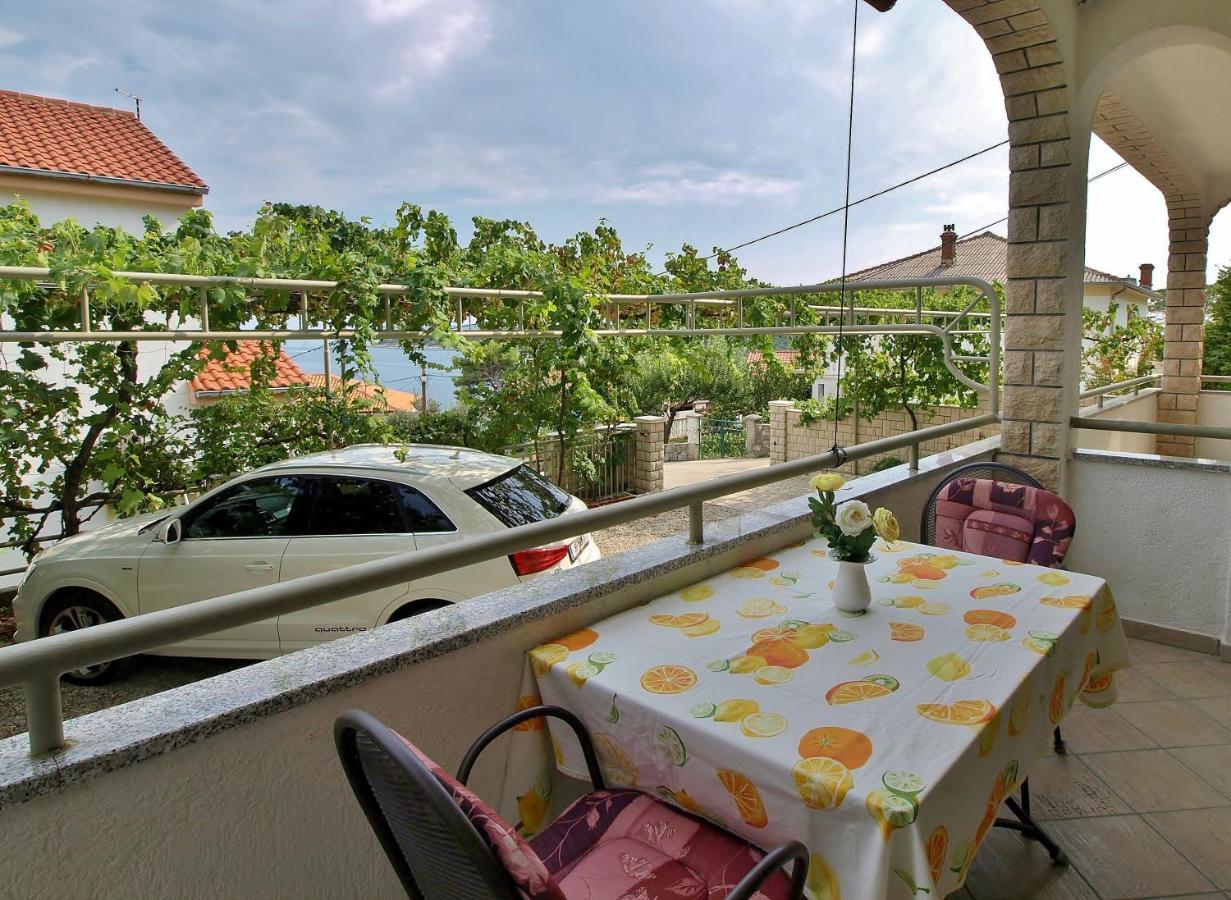 Apartments Biserka Rab Town Exterior foto
